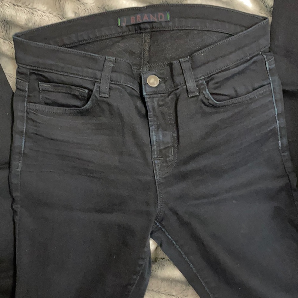 J Brand 811 Mid Rise Jeans in Shadow 28